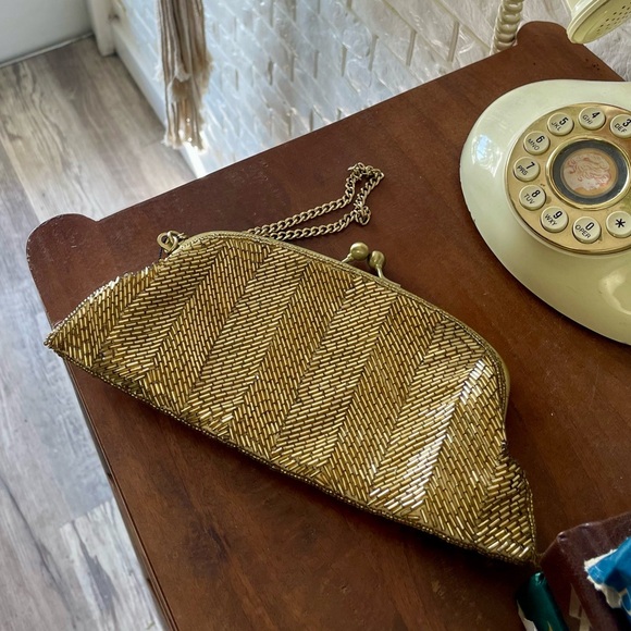 Vintage The Limited Handmade Gold Beaded KISS Lock Snap Clutch Wristlet Bag - Picture 2 of 8